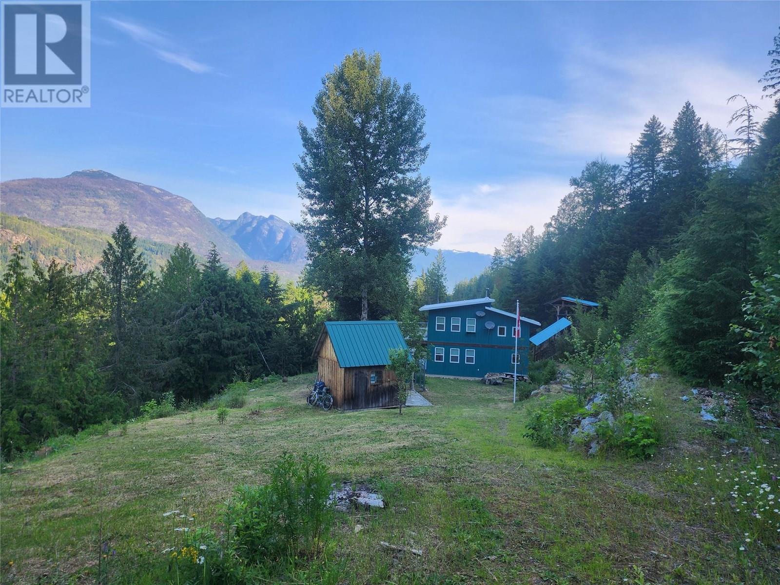 8140 6 Highway, Lemon Creek, British Columbia  V0G 2C0 - Photo 59 - 10351307
