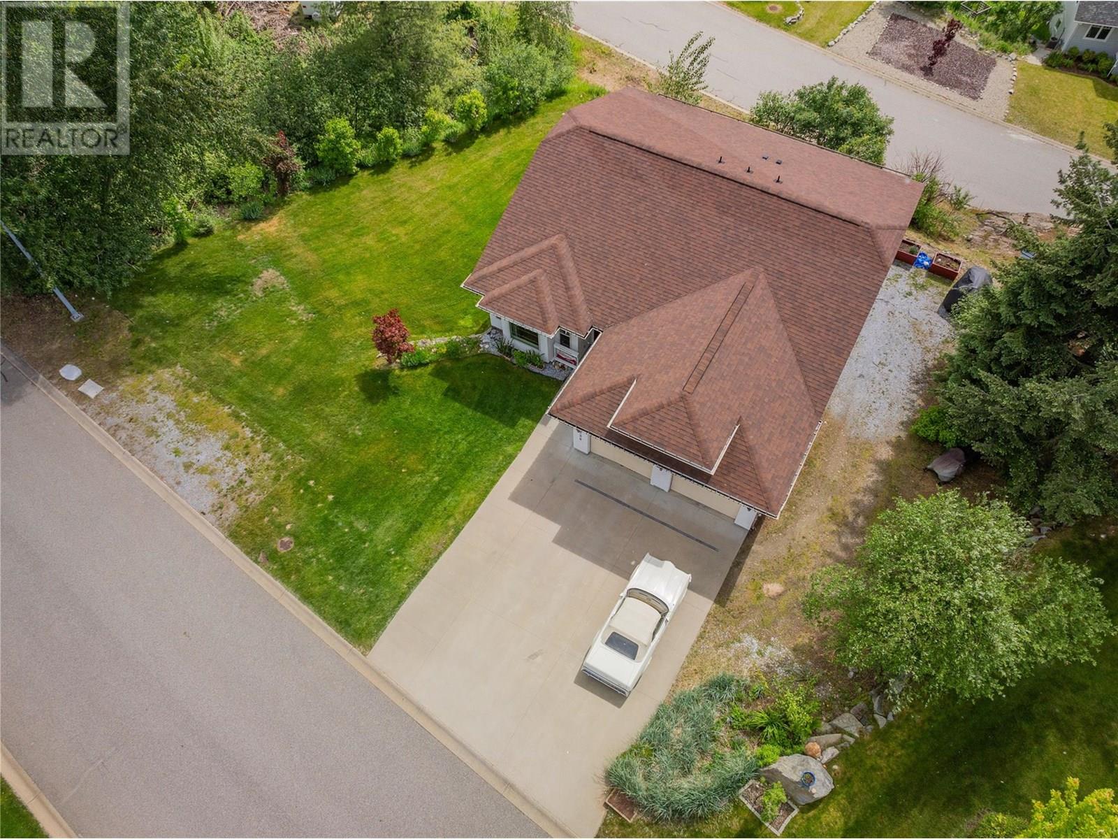 532 Blake Court, Warfield, British Columbia  V1R 4V9 - Photo 16 - 10353024