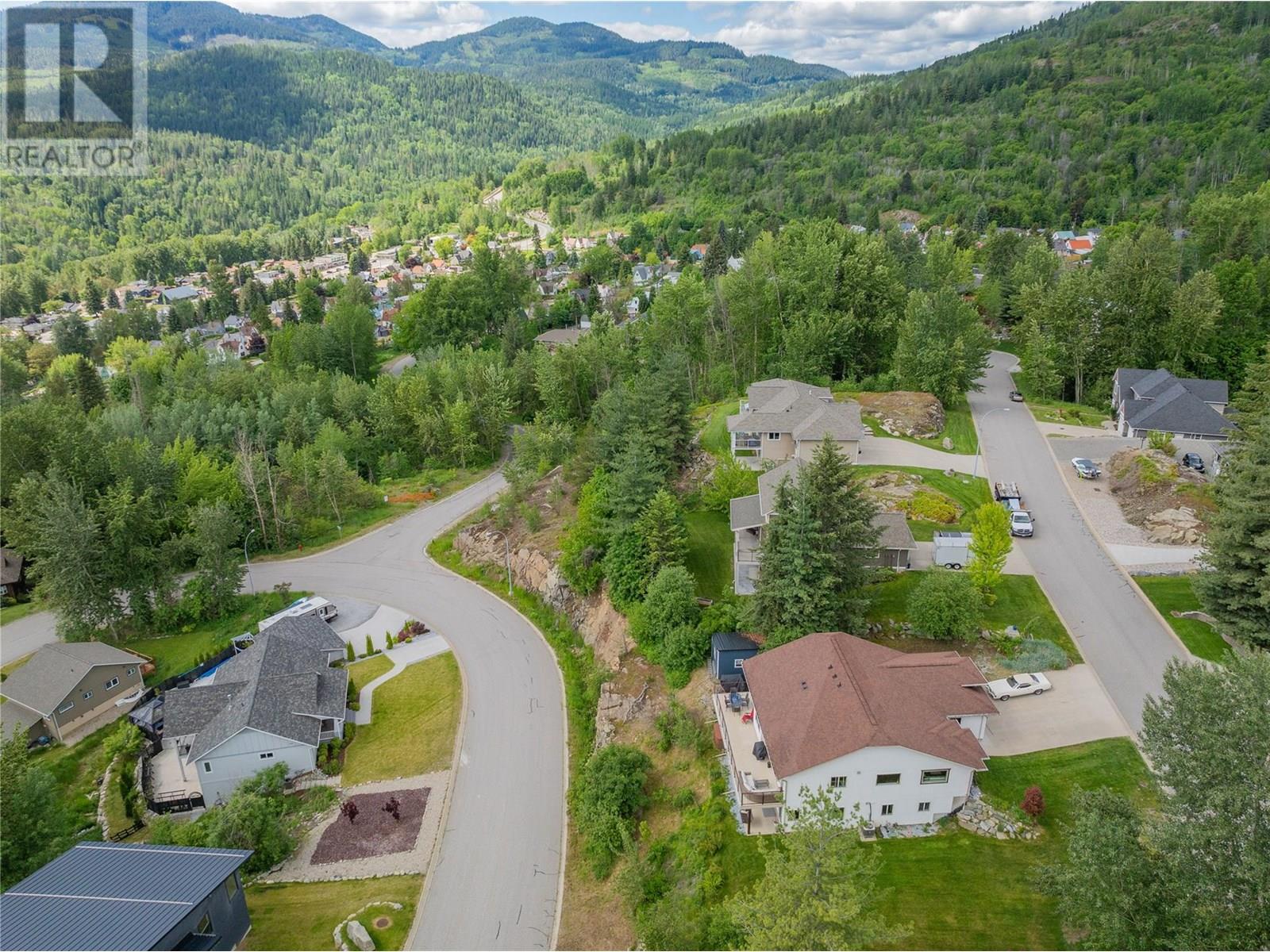 532 Blake Court, Warfield, British Columbia  V1R 4V9 - Photo 18 - 10353024