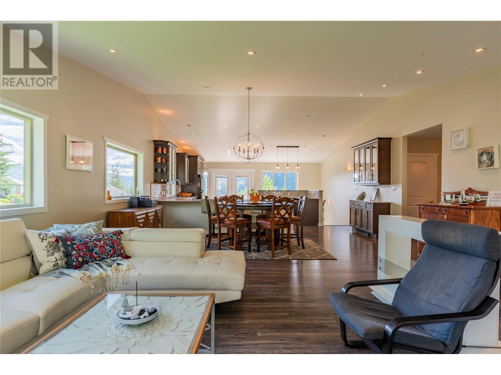532 Blake Court, Warfield, British Columbia  V1R 4V9 - Photo 27 - 10353024