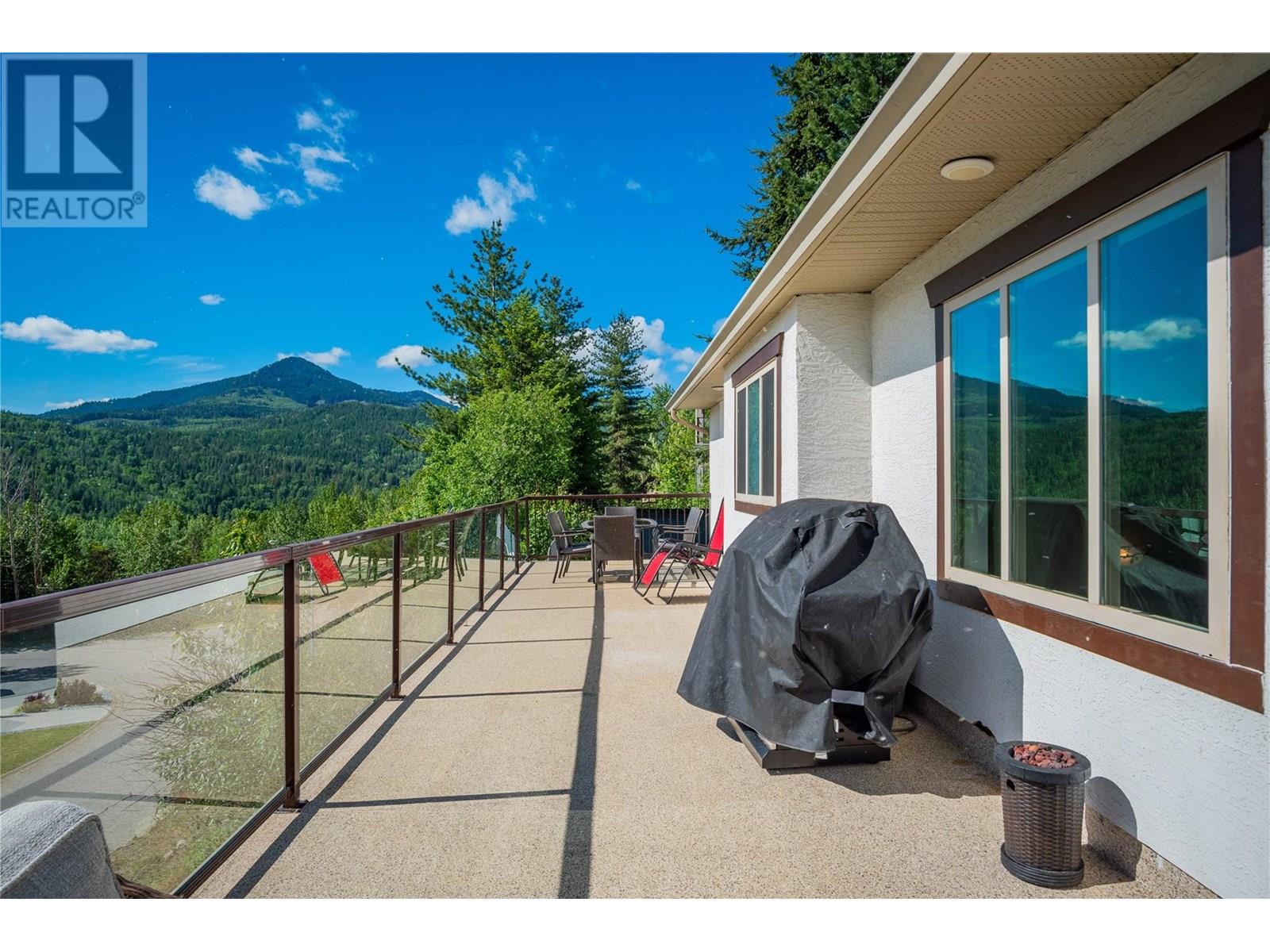 532 Blake Court, Warfield, British Columbia  V1R 4V9 - Photo 34 - 10353024