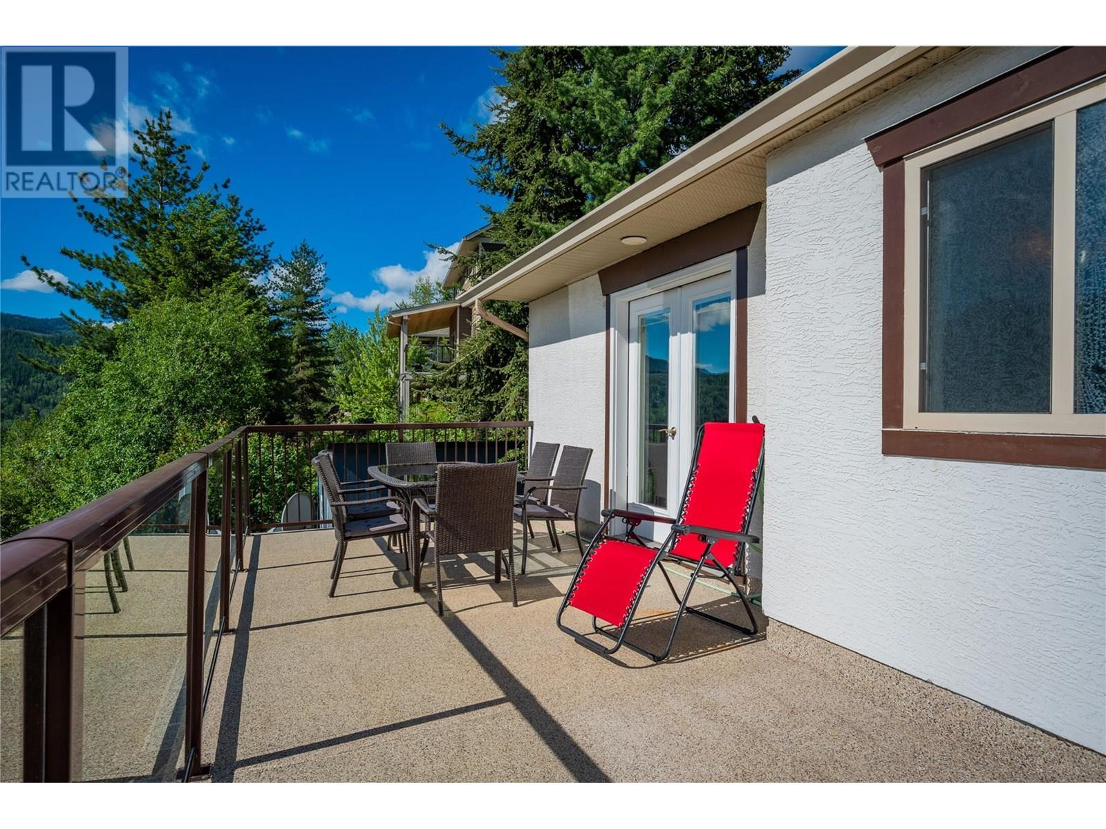 532 Blake Court, Warfield, British Columbia  V1R 4V9 - Photo 37 - 10353024