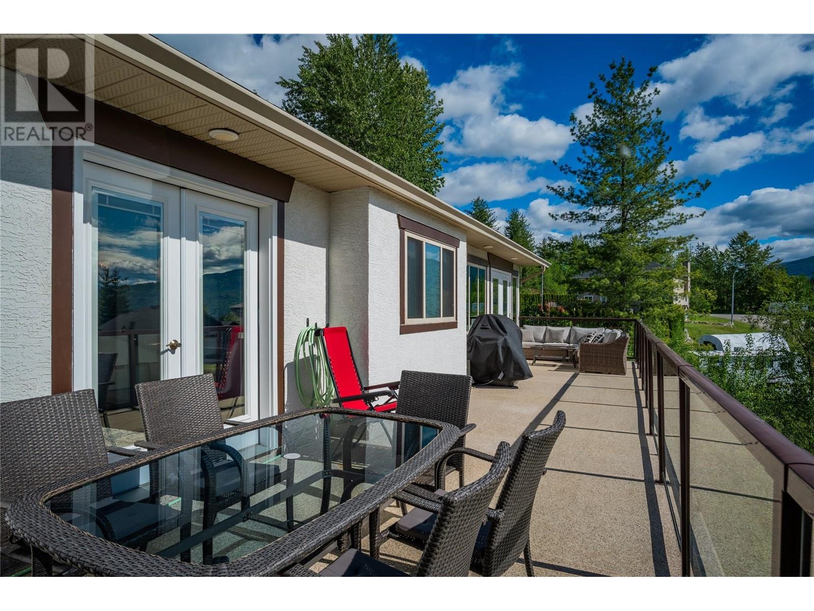 532 Blake Court, Warfield, British Columbia  V1R 4V9 - Photo 38 - 10353024