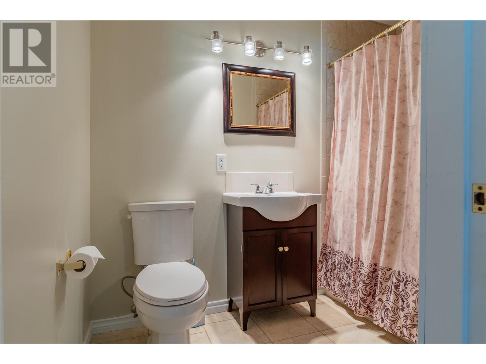 532 Blake Court, Warfield, British Columbia  V1R 4V9 - Photo 52 - 10353024