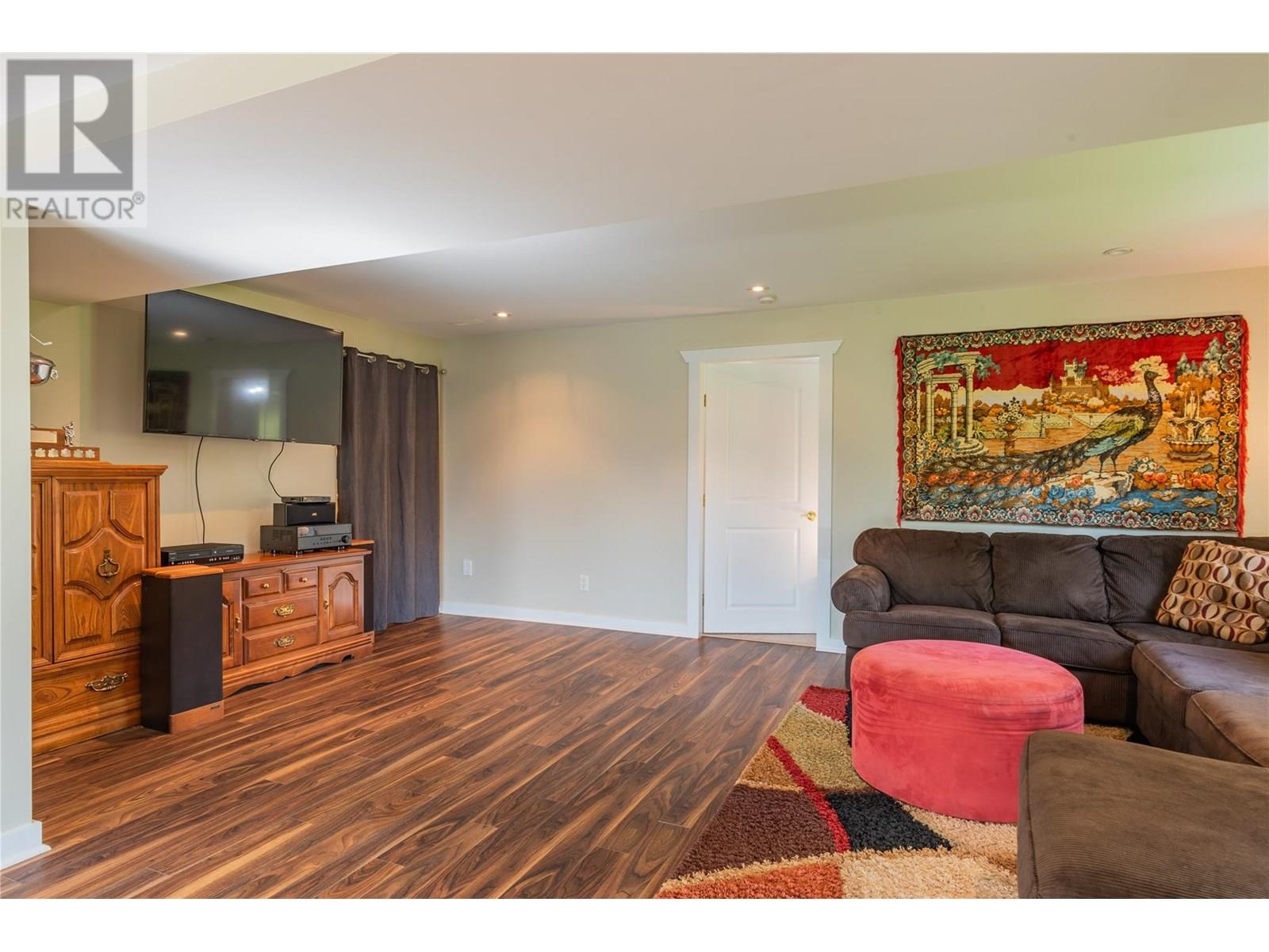 532 Blake Court, Warfield, British Columbia  V1R 4V9 - Photo 56 - 10353024