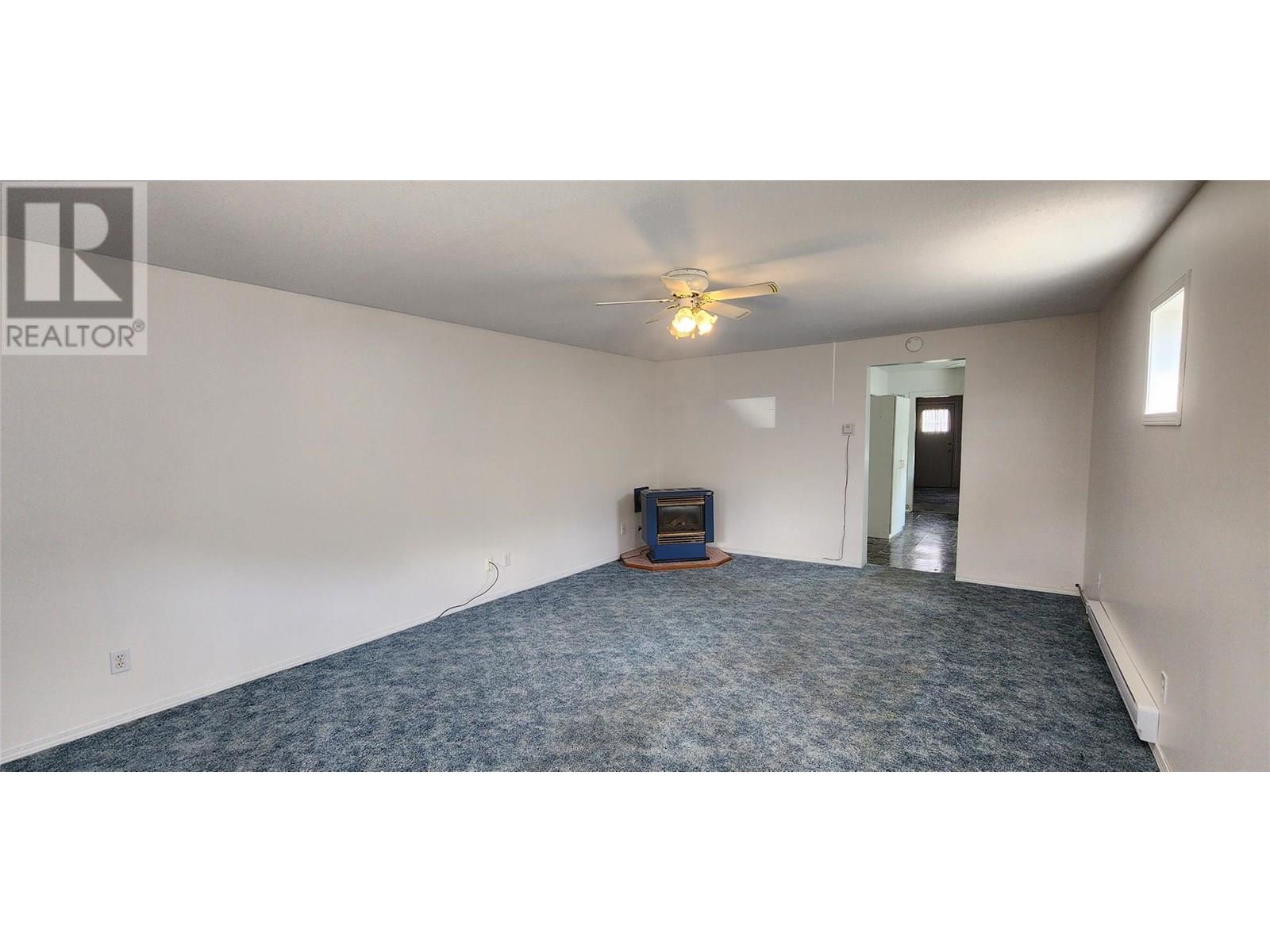 1365 Thom Street, Trail, British Columbia  V1R 1X7 - Photo 8 - 10353011