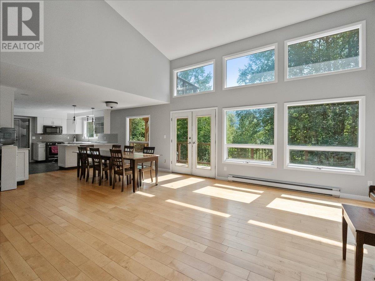 6172 Slocan River Road, Winlaw, British Columbia  V0G 2J0 - Photo 27 - 10352470