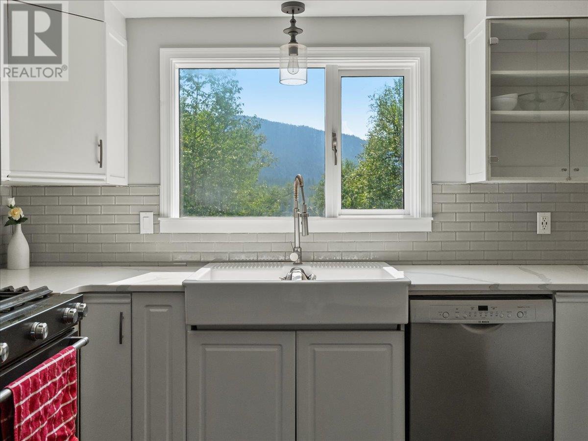 6172 Slocan River Road, Winlaw, British Columbia  V0G 2J0 - Photo 36 - 10352470