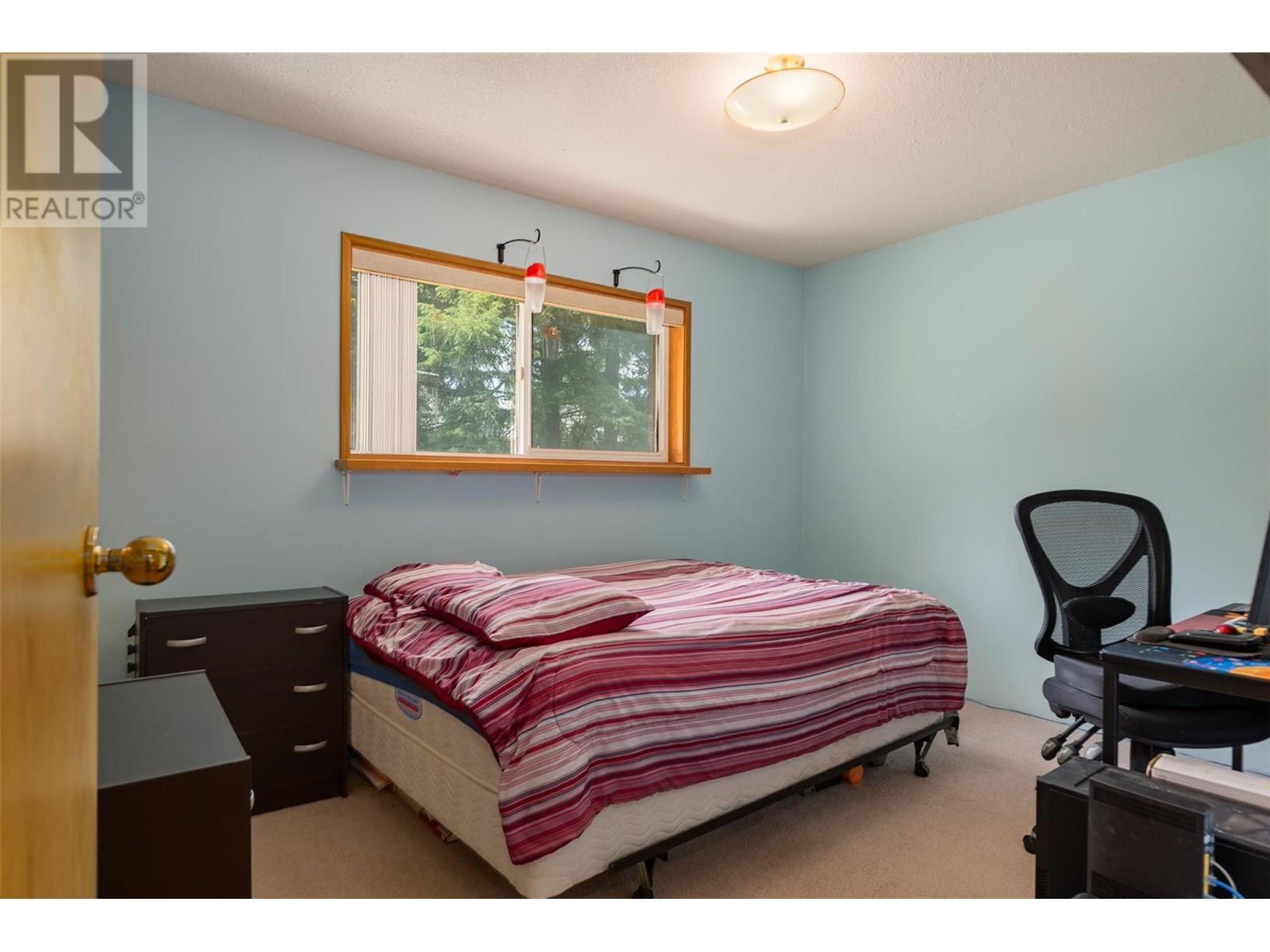 1764 Green Road, Fruitvale, British Columbia  V0G 1L0 - Photo 17 - 10353146