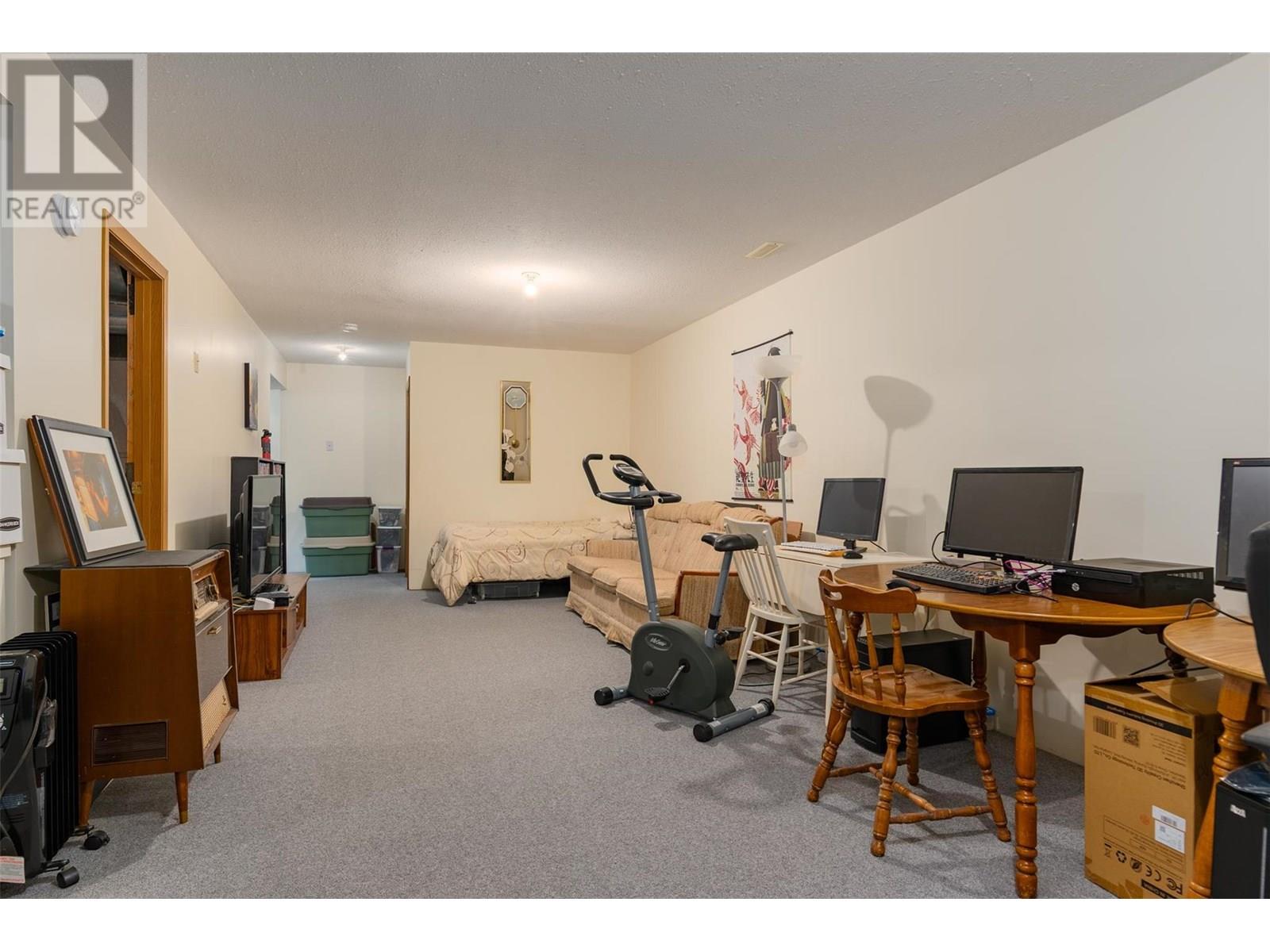 1764 Green Road, Fruitvale, British Columbia  V0G 1L0 - Photo 23 - 10353146