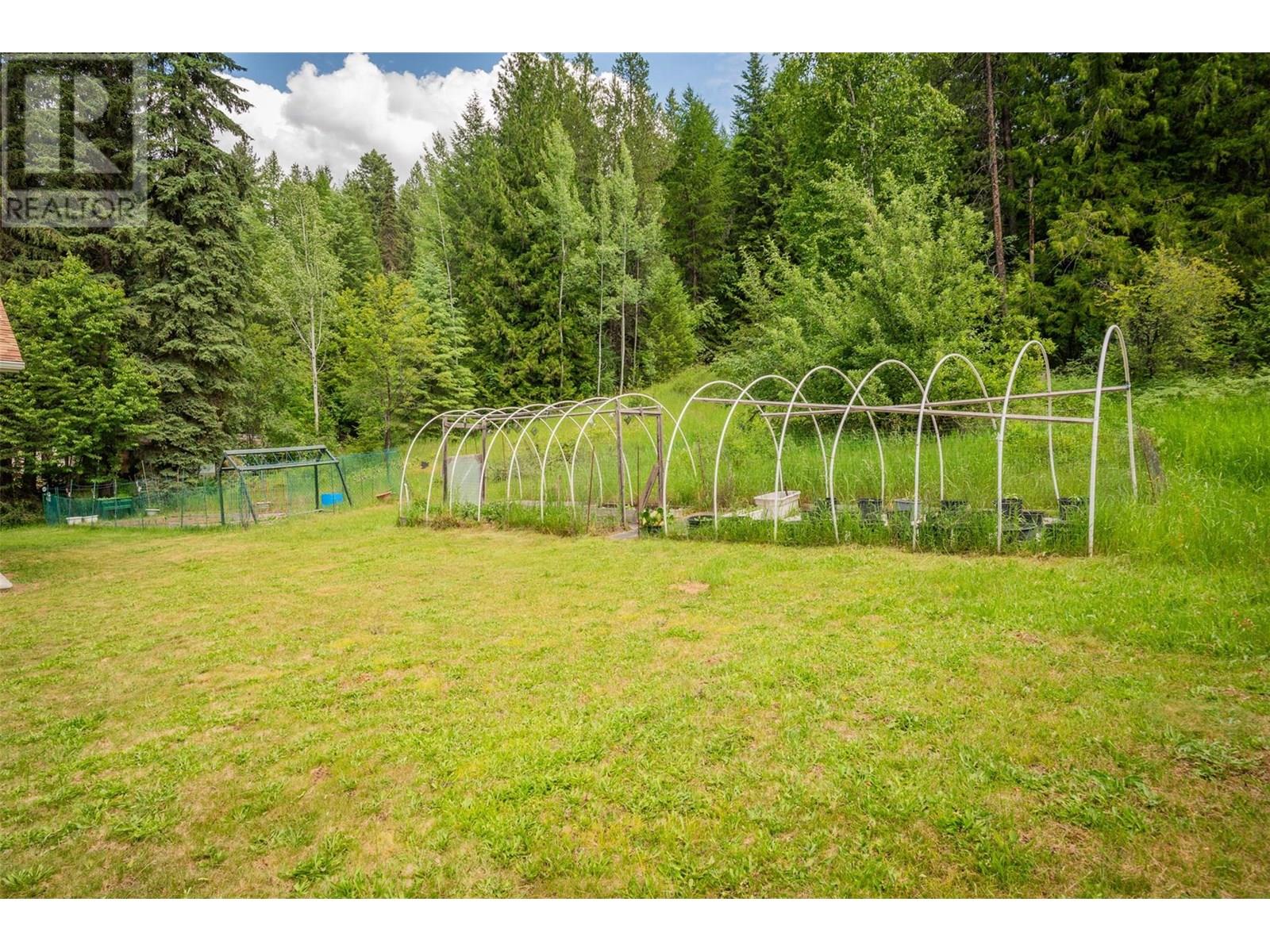 1764 Green Road, Fruitvale, British Columbia  V0G 1L0 - Photo 38 - 10353146