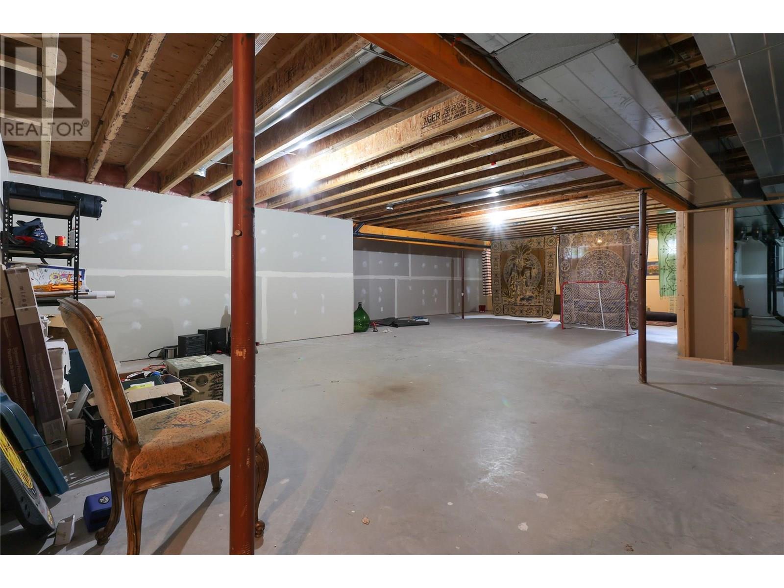 9309 Station Road, Trail, British Columbia  V1R 4W6 - Photo 64 - 10353118