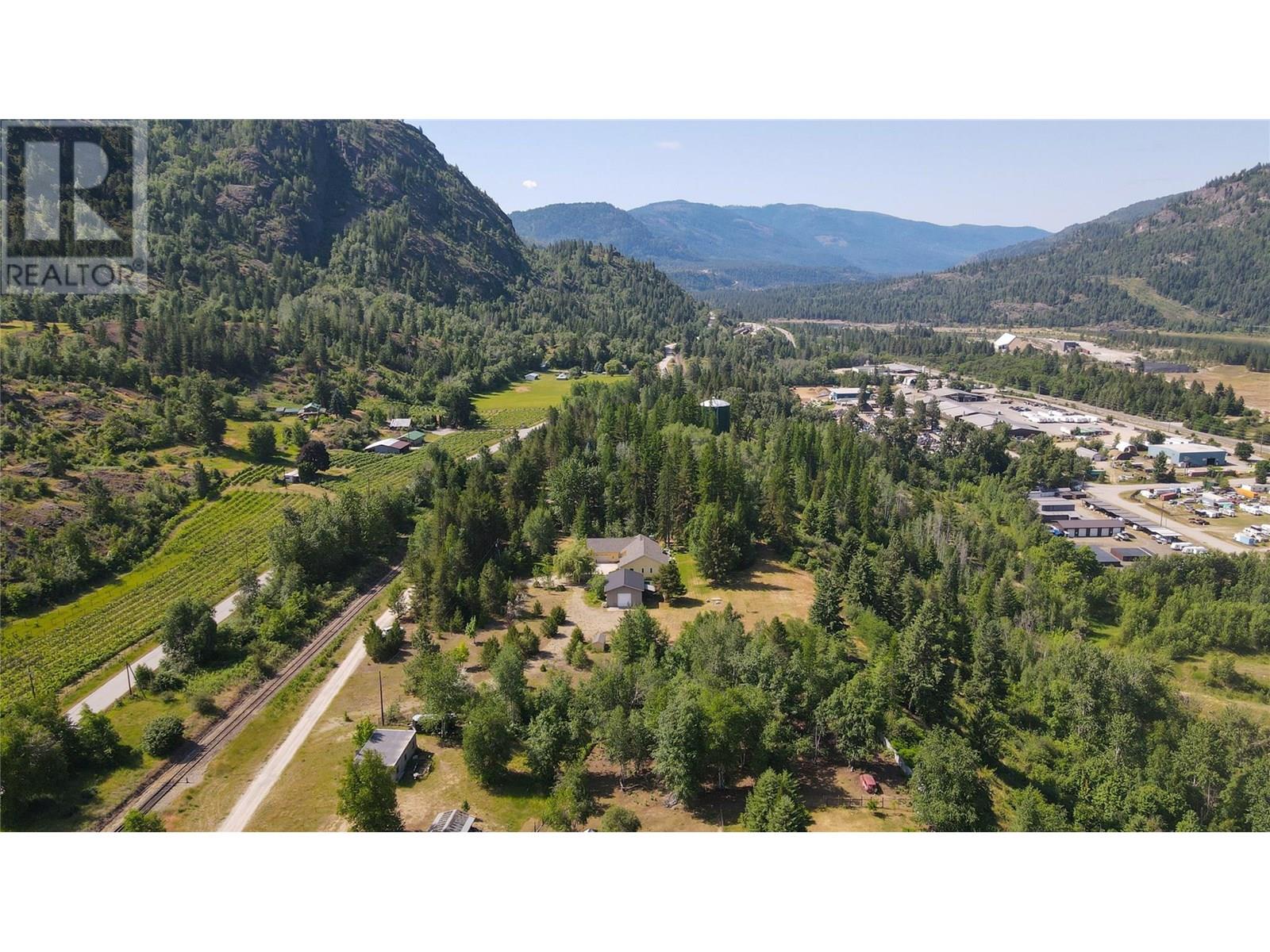 9309 Station Road, Trail, British Columbia  V1R 4W6 - Photo 73 - 10353118