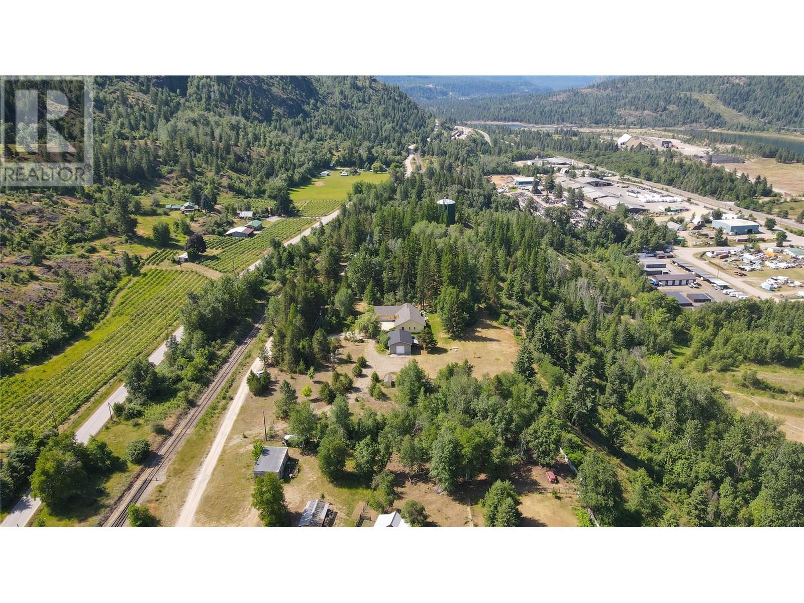 9309 Station Road, Trail, British Columbia  V1R 4W6 - Photo 74 - 10353118