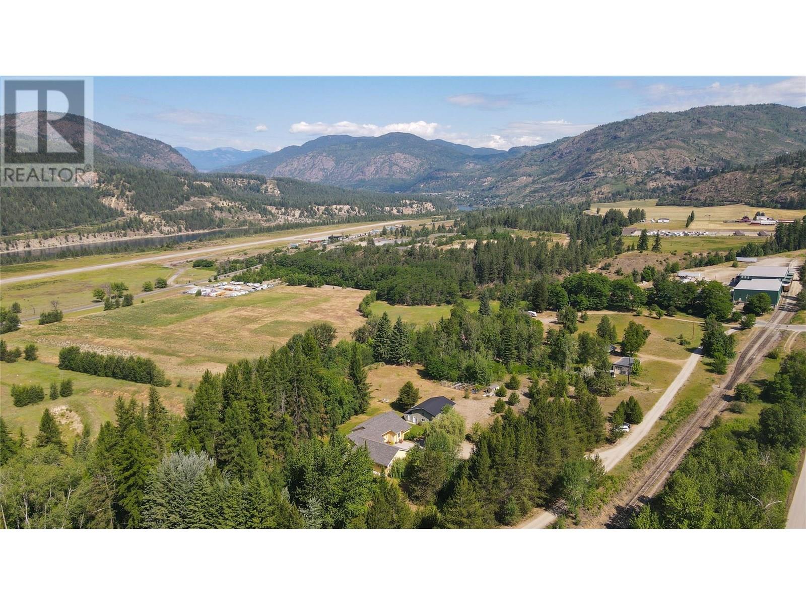 9309 Station Road, Trail, British Columbia  V1R 4W6 - Photo 75 - 10353118