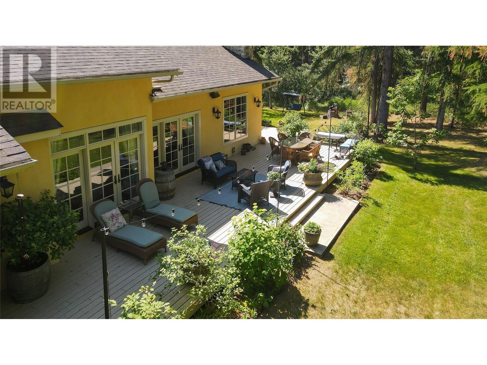 9309 Station Road, Trail, British Columbia  V1R 4W6 - Photo 79 - 10353118