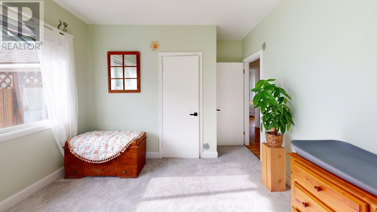 906 Thackeray Street, Trail, British Columbia  V1R 2C2 - Photo 26 - 10352873