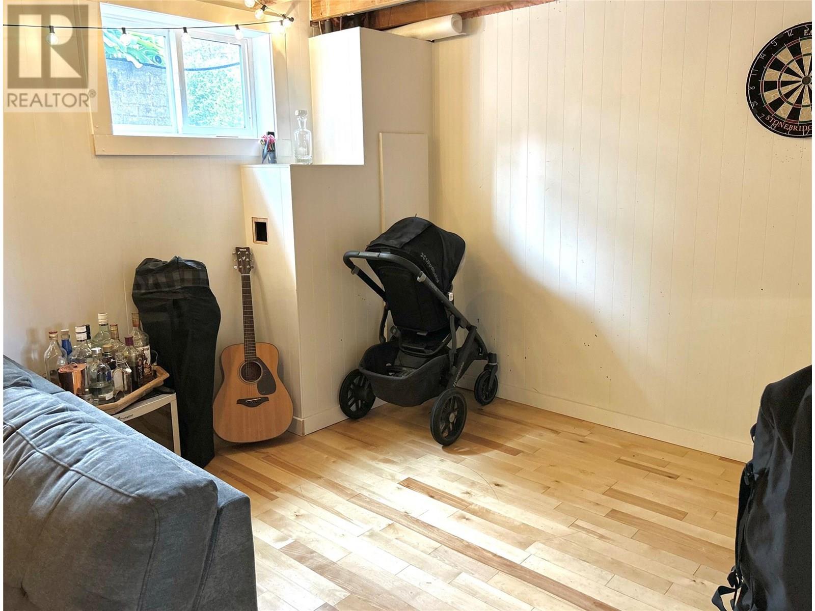 906 Thackeray Street, Trail, British Columbia  V1R 2C2 - Photo 36 - 10352873