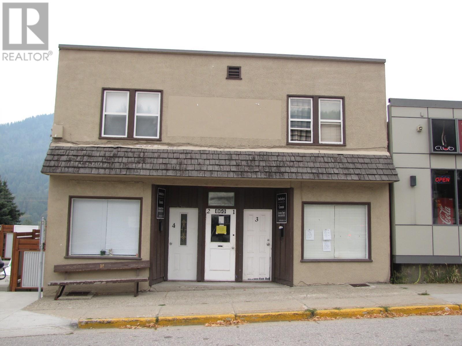 860 Schofield Highway, Warfield, British Columbia  V1R 2G9 - Photo 1 - 10353447