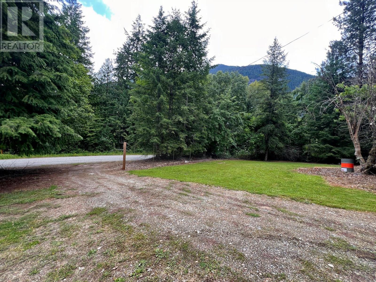 4421 Slocan River Road, Winlaw, British Columbia  V0G 2J0 - Photo 11 - 10353219