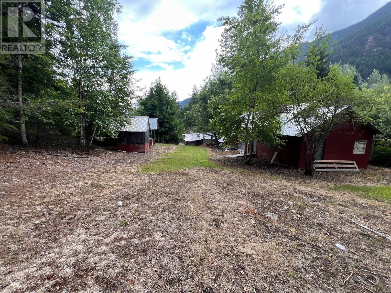 4421 Slocan River Road, Winlaw, British Columbia  V0G 2J0 - Photo 14 - 10353219