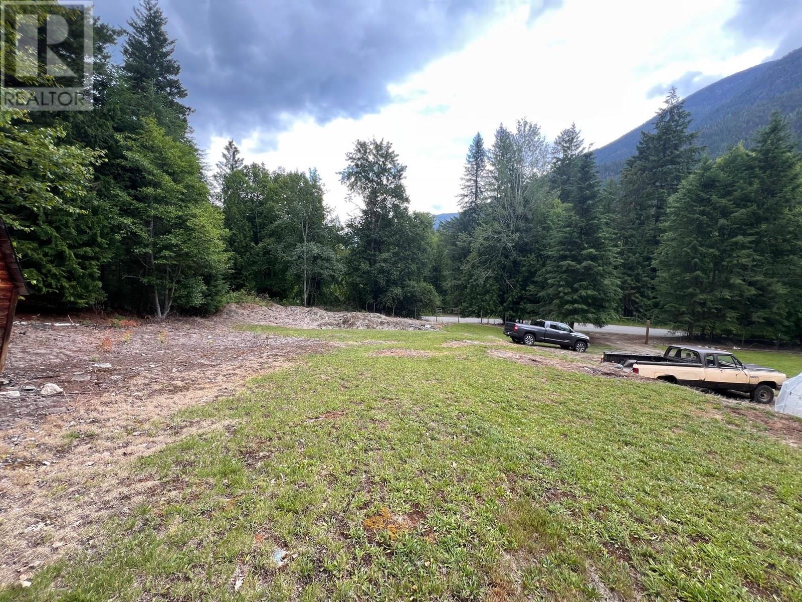 4421 Slocan River Road, Winlaw, British Columbia  V0G 2J0 - Photo 18 - 10353219