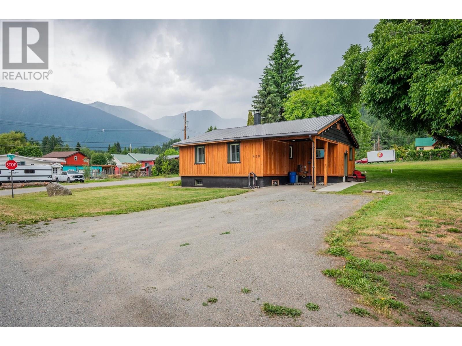 439 View Street, Kaslo, British Columbia  V0G 1M0 - Photo 8 - 10353228