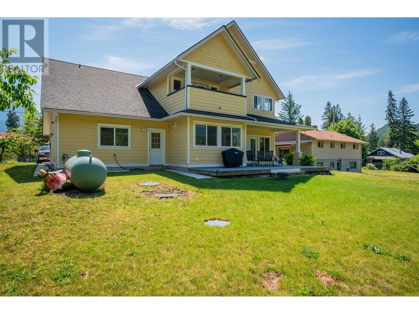 509 6th Street, Kaslo, British Columbia  V0G 1M0 - Photo 10 - 10353227