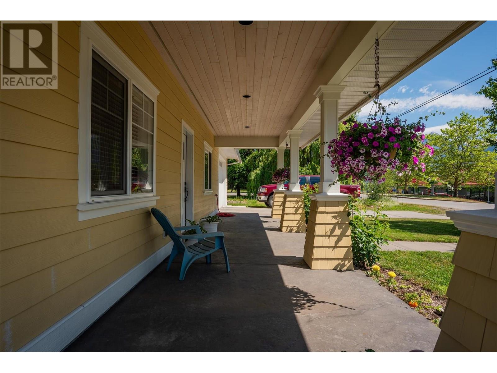 509 6th Street, Kaslo, British Columbia  V0G 1M0 - Photo 20 - 10353227