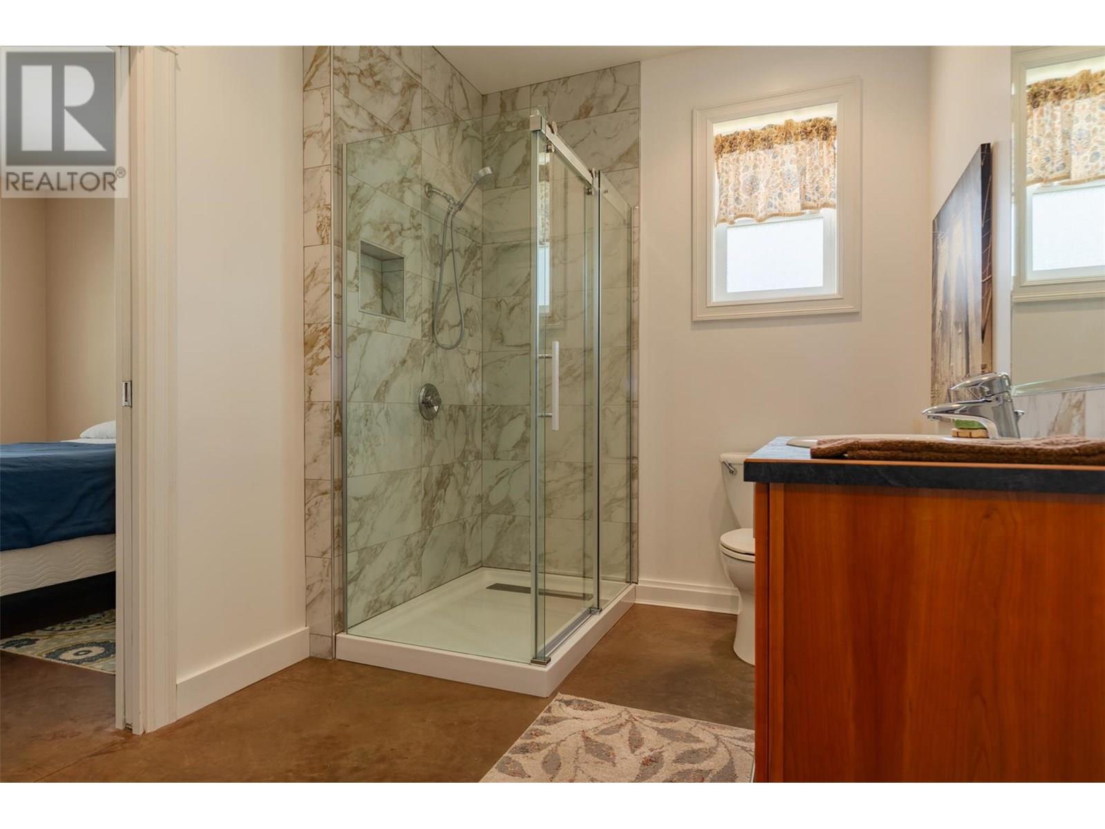 509 6th Street, Kaslo, British Columbia  V0G 1M0 - Photo 28 - 10353227