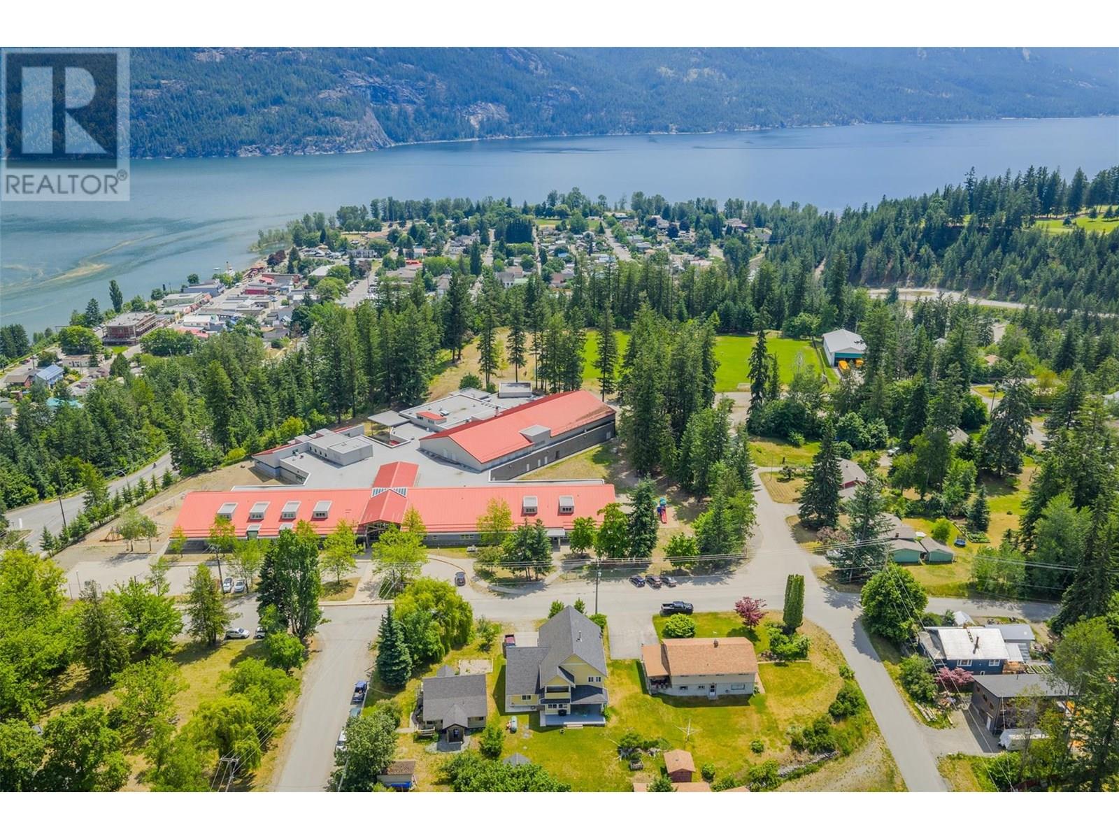509 6th Street, Kaslo, British Columbia  V0G 1M0 - Photo 4 - 10353227