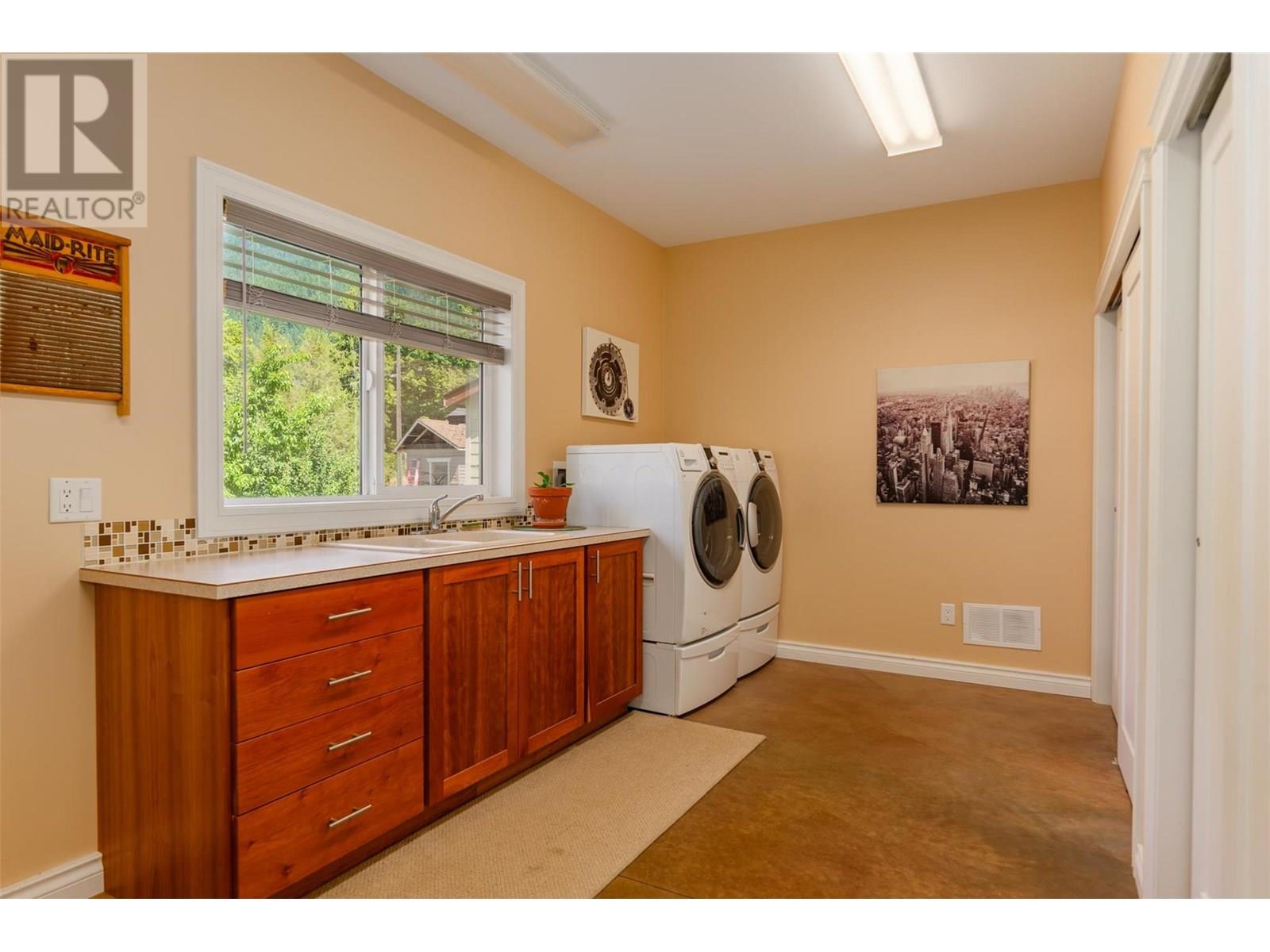 509 6th Street, Kaslo, British Columbia  V0G 1M0 - Photo 40 - 10353227
