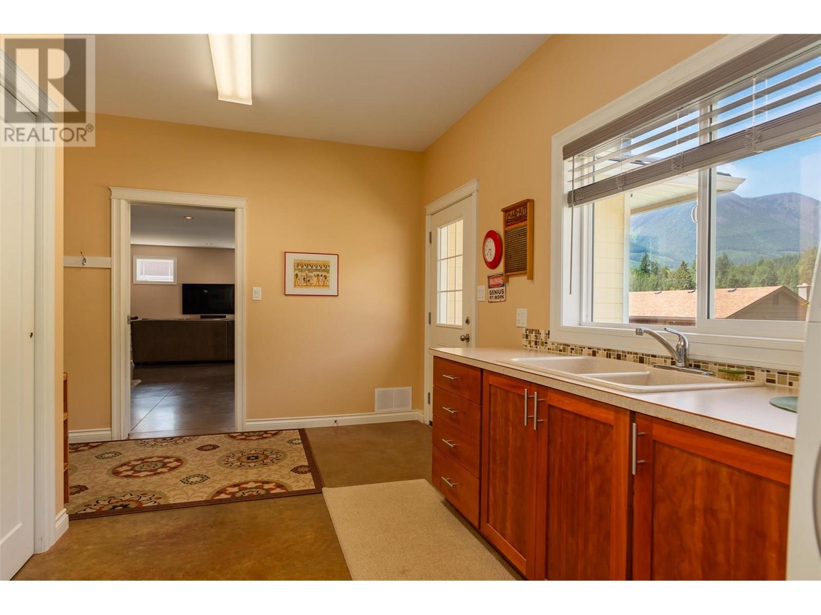 509 6th Street, Kaslo, British Columbia  V0G 1M0 - Photo 42 - 10353227