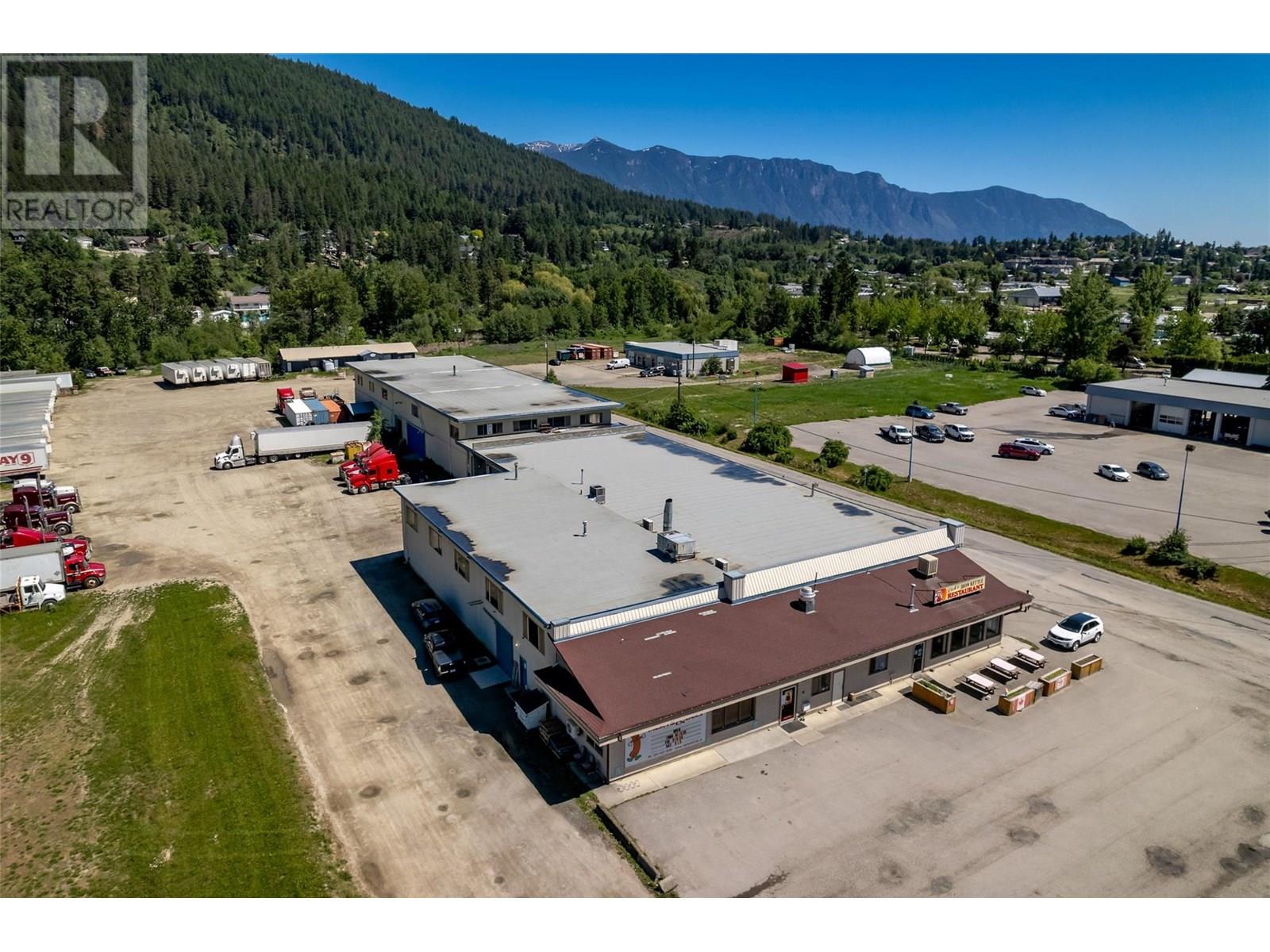 1420 Northwest Boulevard, Creston, British Columbia  V0G 1B6 - Photo 10 - 10353681