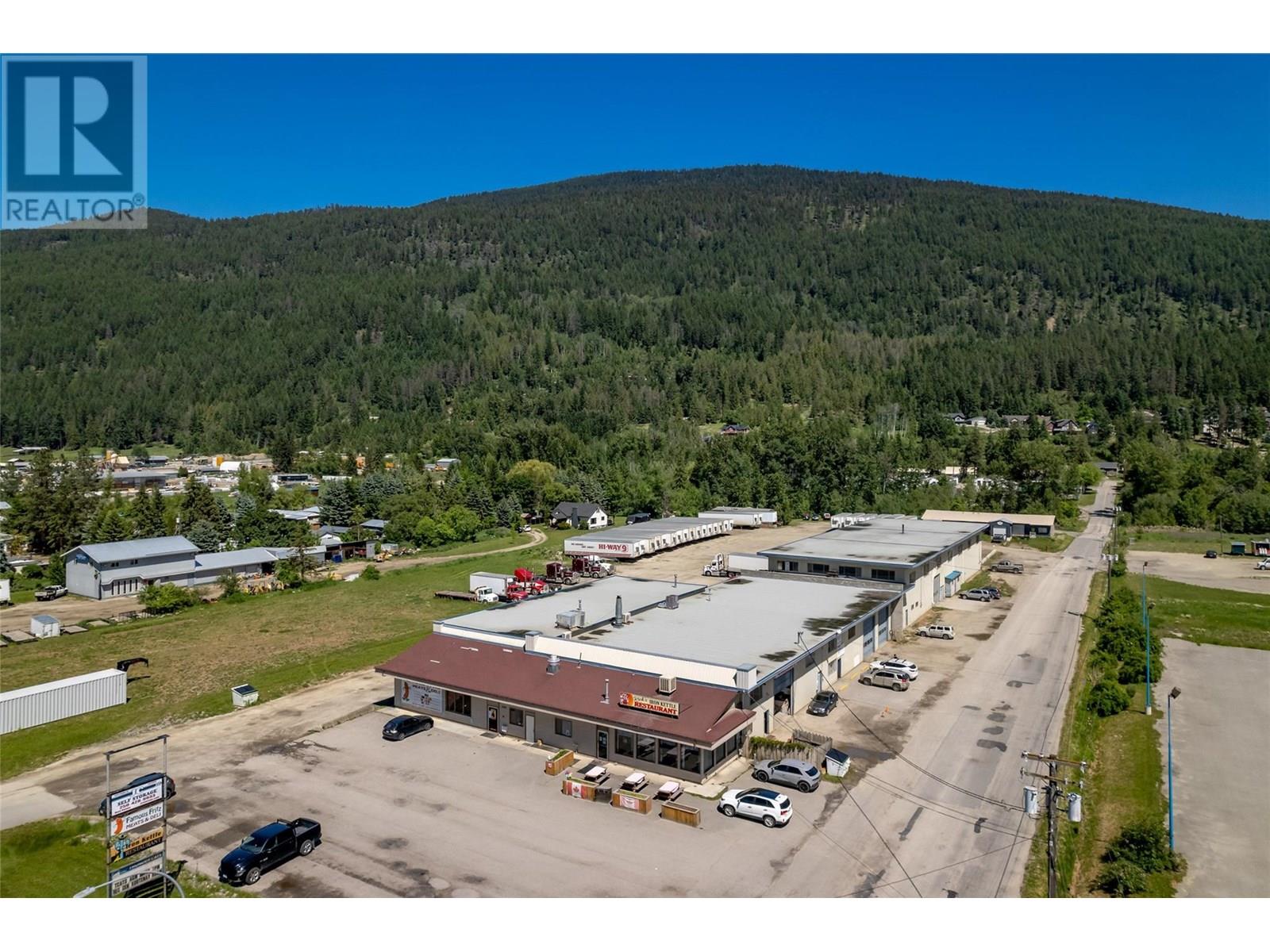 1420 Northwest Boulevard, Creston, British Columbia  V0G 1B6 - Photo 11 - 10353681