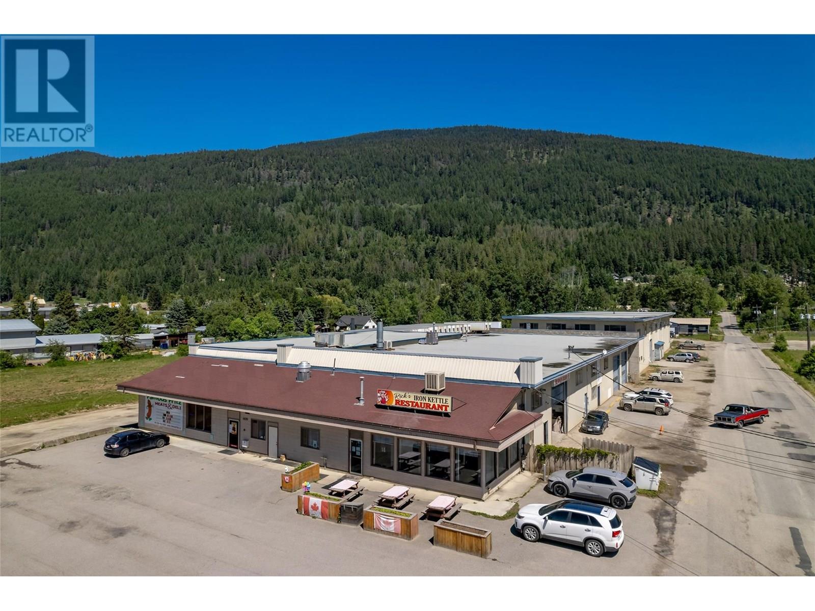 1420 Northwest Boulevard, Creston, British Columbia  V0G 1B6 - Photo 9 - 10353681