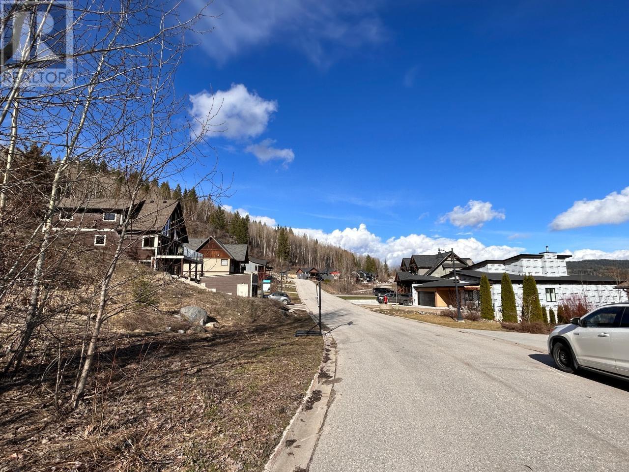 806 White Tail Drive, Rossland, British Columbia  V0G 1Y0 - Photo 9 - 10348455