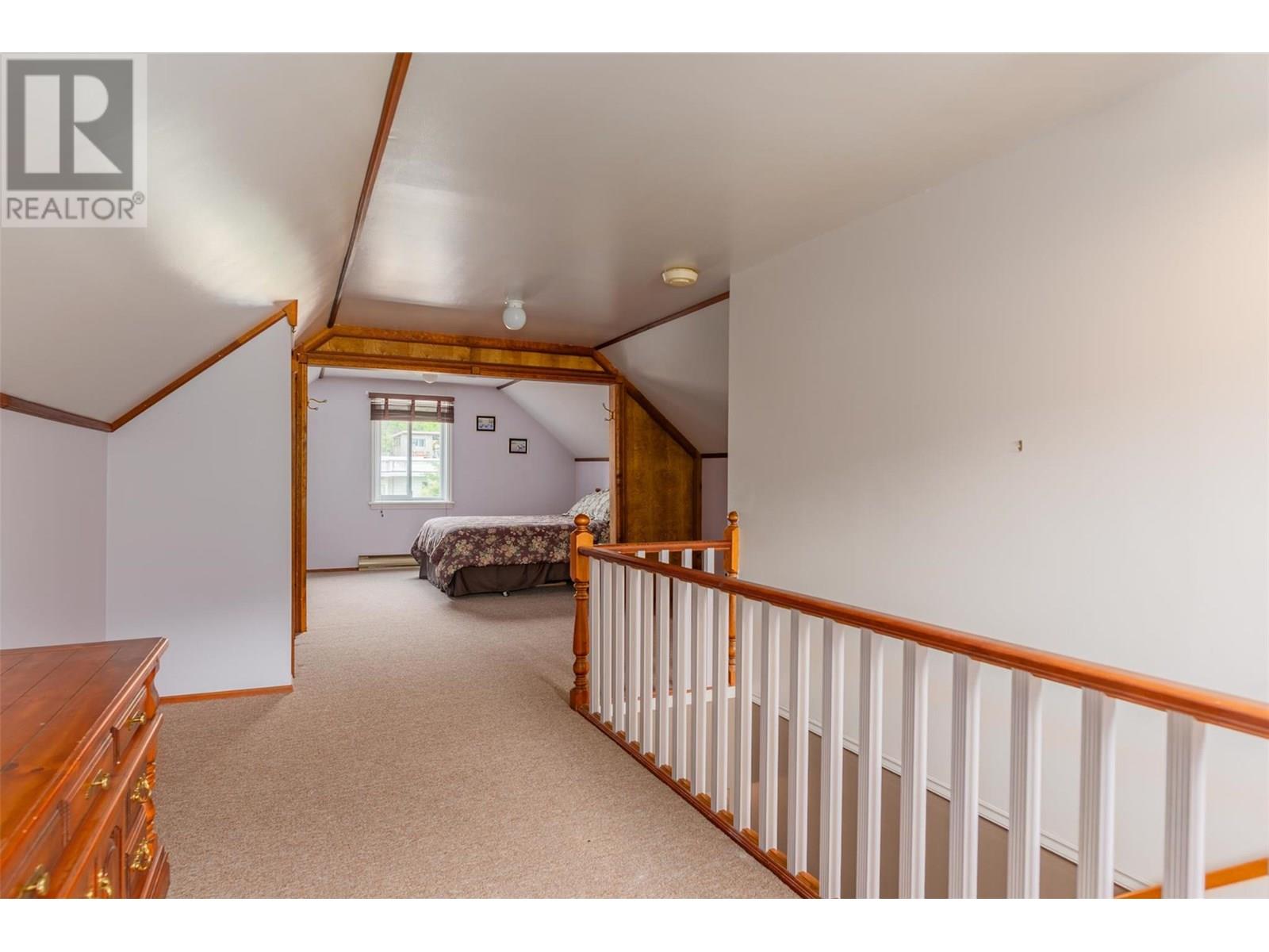 2064 Seventh Avenue, Trail, British Columbia  V1R 3C5 - Photo 19 - 10353631