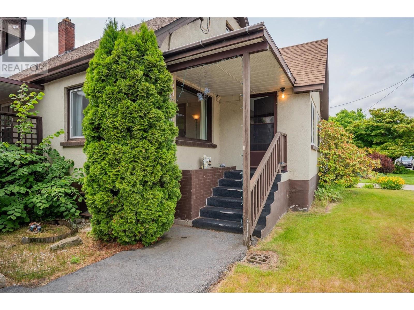 2064 Seventh Avenue, Trail, British Columbia  V1R 3C5 - Photo 31 - 10353631
