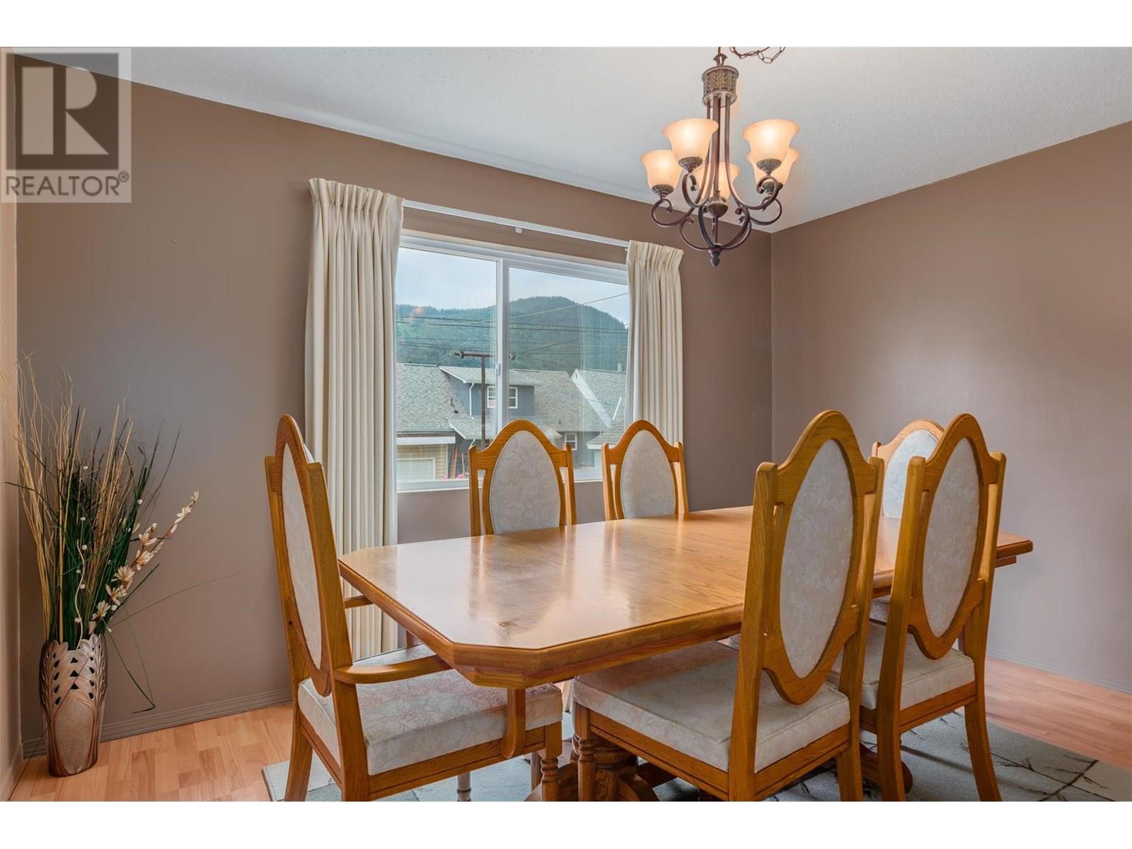 2064 Seventh Avenue, Trail, British Columbia  V1R 3C5 - Photo 8 - 10353631