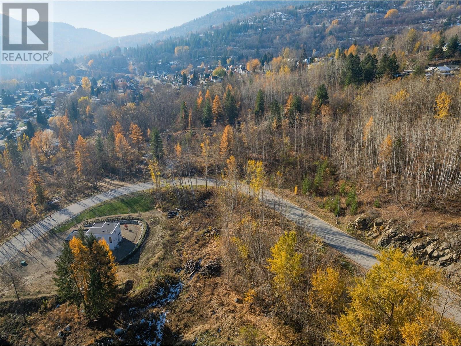 220 Whitman Way, Warfield, British Columbia  V1R 4T9 - Photo 13 - 10353944