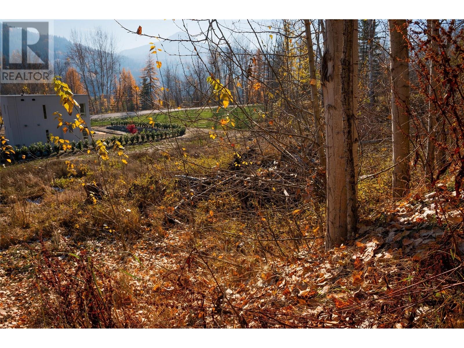 220 Whitman Way, Warfield, British Columbia  V1R 4T9 - Photo 4 - 10353944