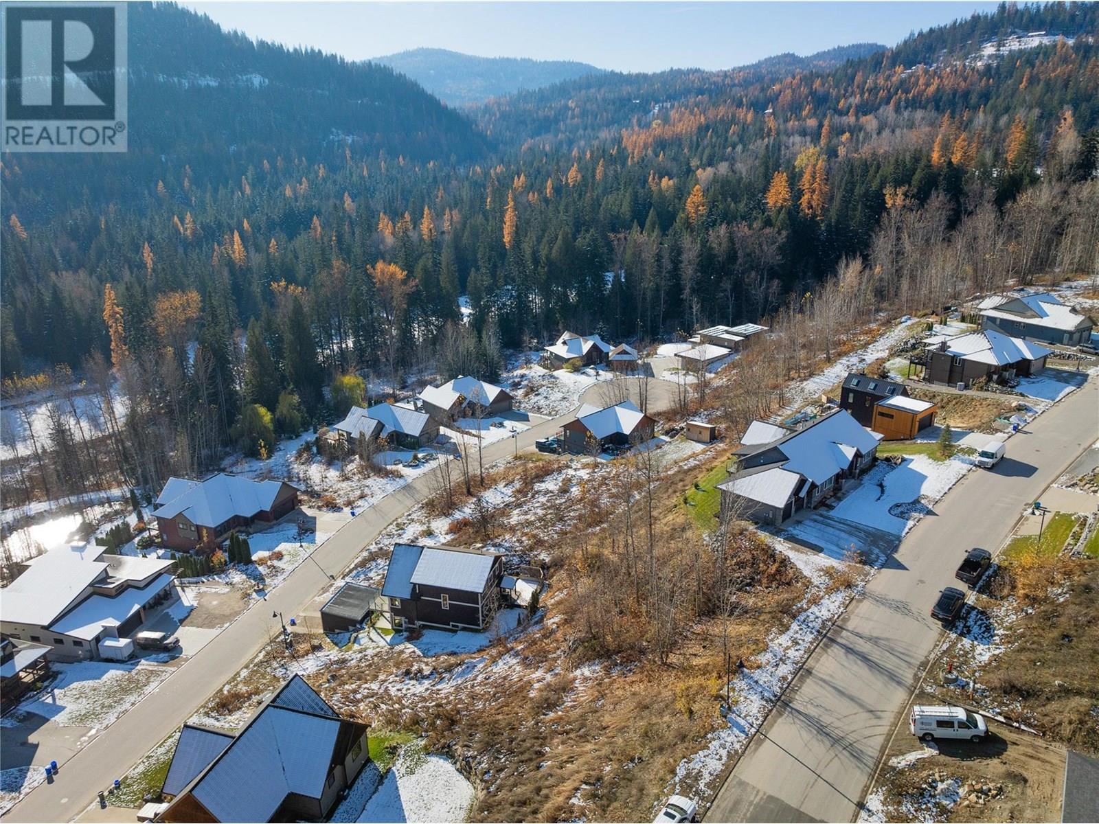 933 Redstone Drive, Rossland, British Columbia  V0G 1Y0 - Photo 15 - 10353950