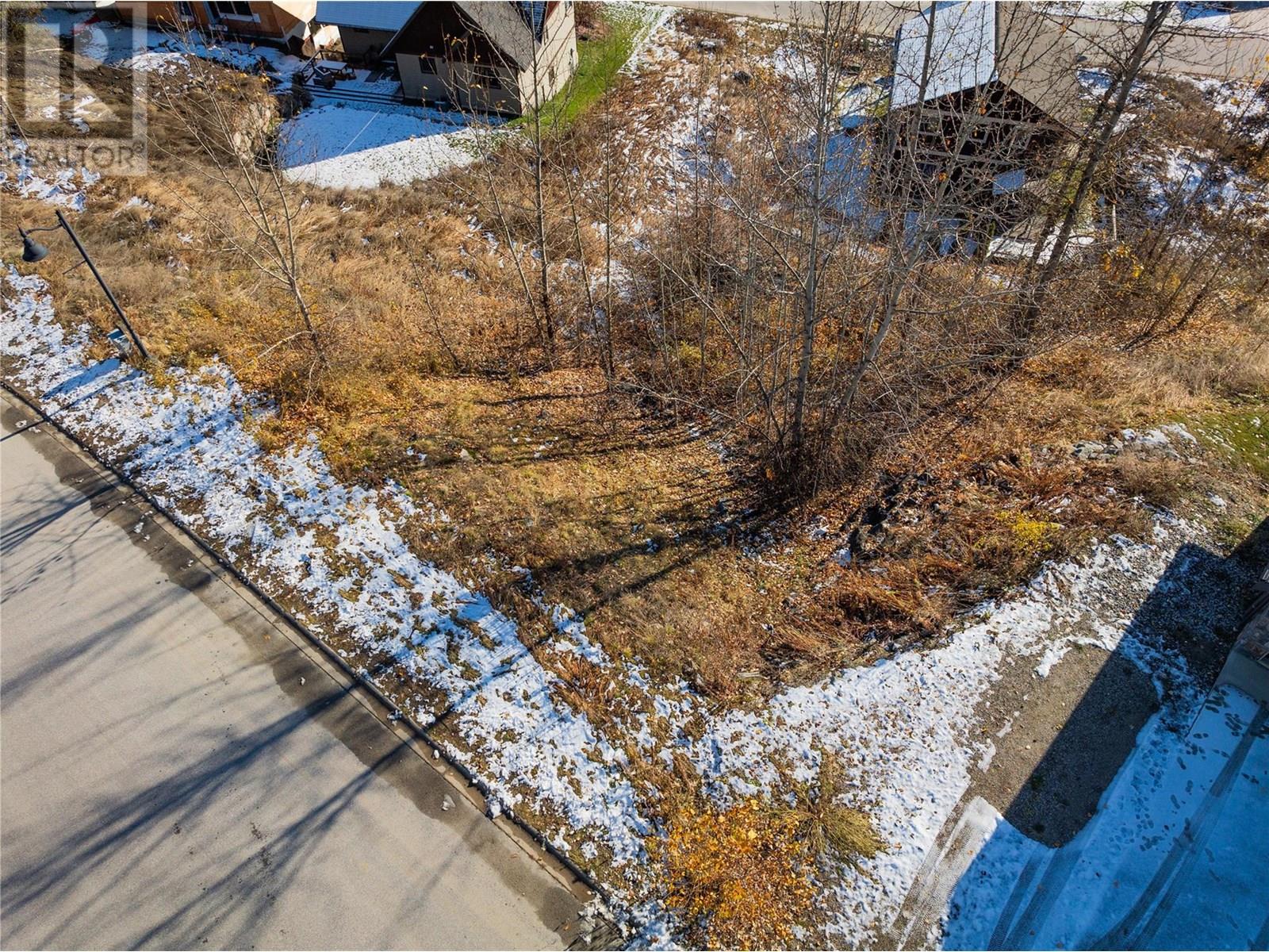 933 Redstone Drive, Rossland, British Columbia  V0G 1Y0 - Photo 8 - 10353950