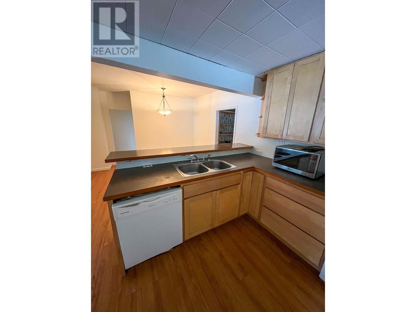 223 Riverside Avenue, Salmo, British Columbia  V0G 1Z0 - Photo 16 - 10353799
