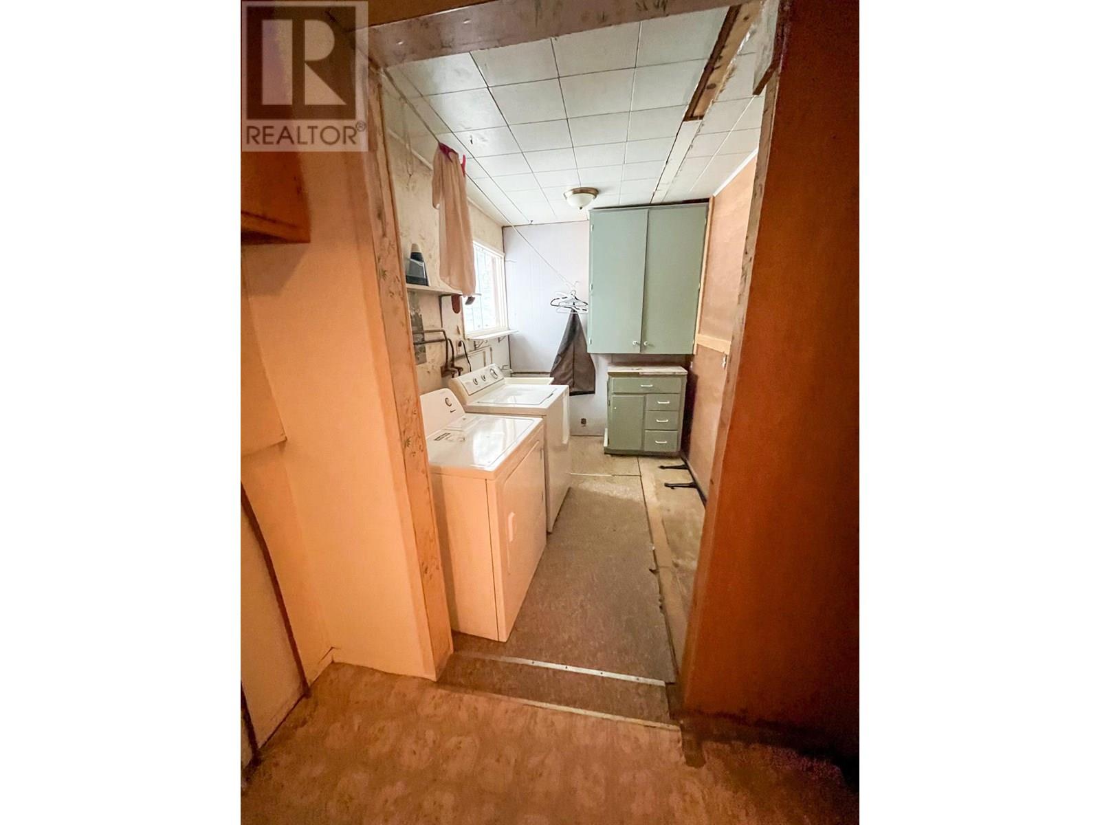 223 Riverside Avenue, Salmo, British Columbia  V0G 1Z0 - Photo 21 - 10353799