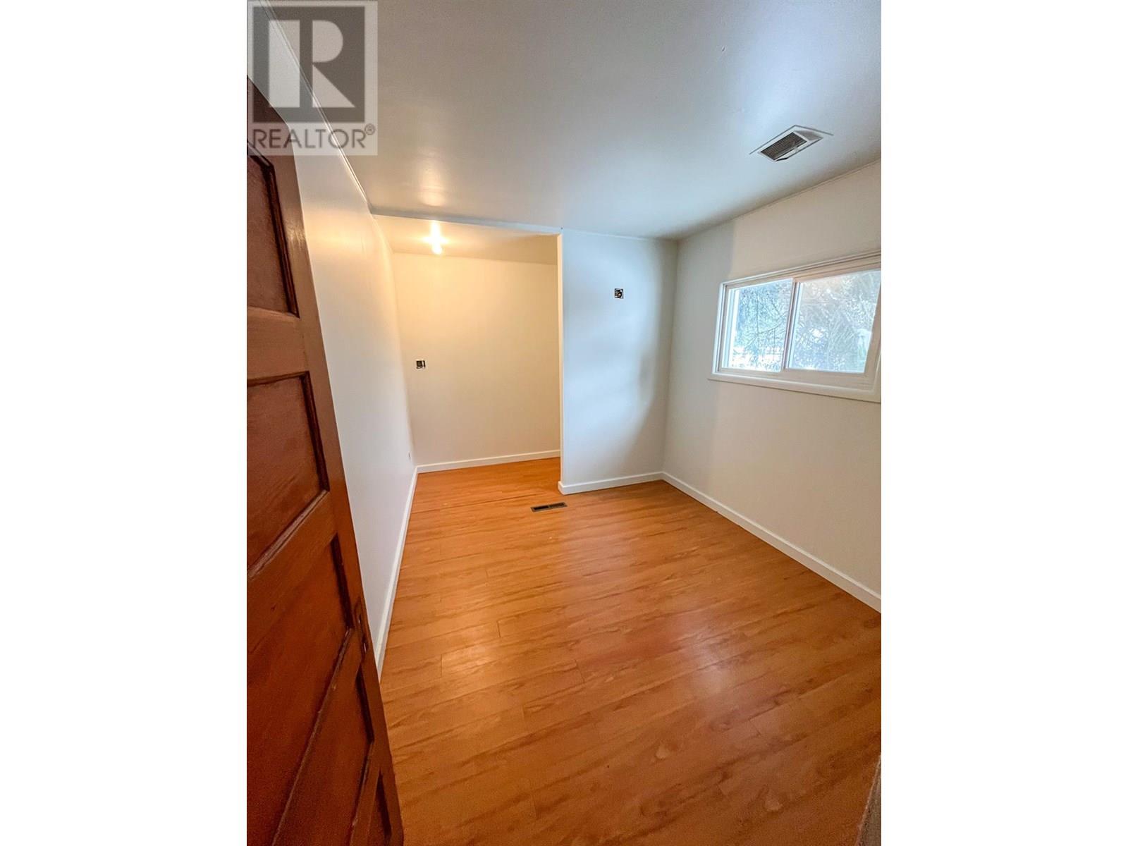 223 Riverside Avenue, Salmo, British Columbia  V0G 1Z0 - Photo 25 - 10353799