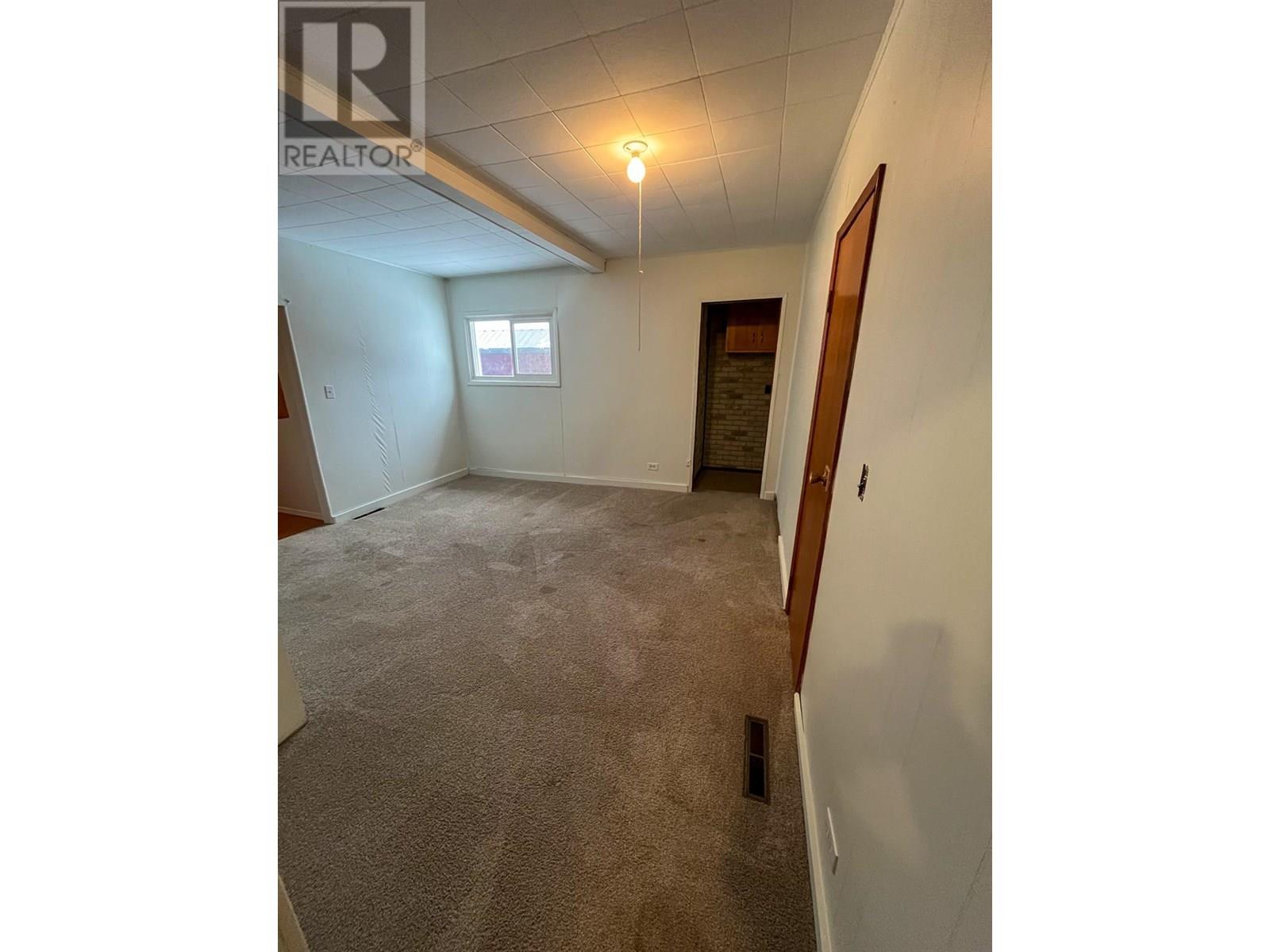 223 Riverside Avenue, Salmo, British Columbia  V0G 1Z0 - Photo 27 - 10353799