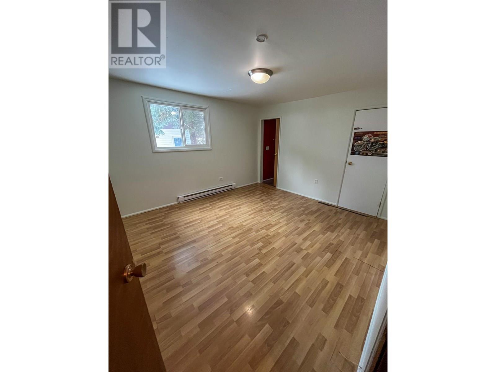 223 Riverside Avenue, Salmo, British Columbia  V0G 1Z0 - Photo 30 - 10353799