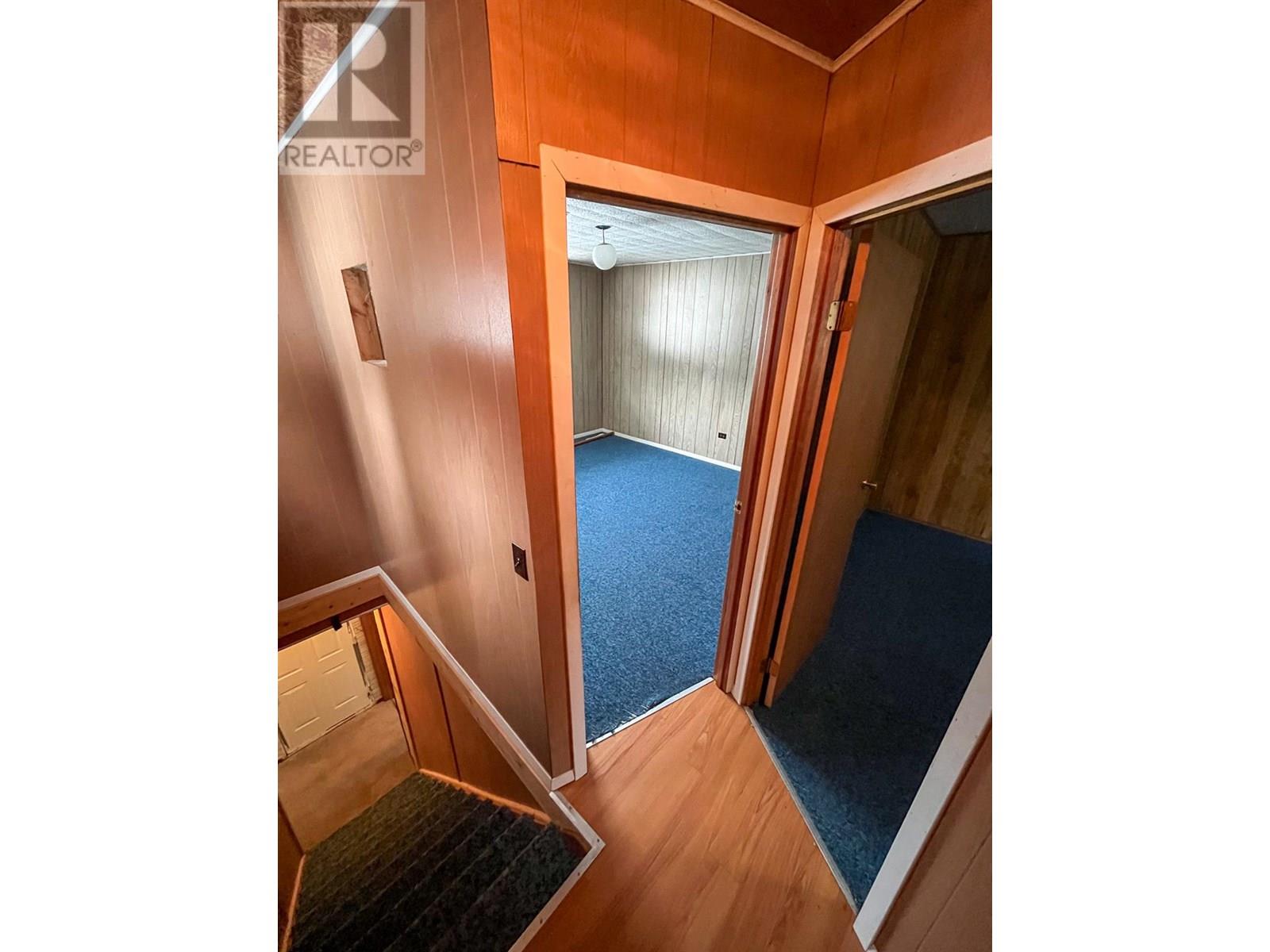 223 Riverside Avenue, Salmo, British Columbia  V0G 1Z0 - Photo 33 - 10353799
